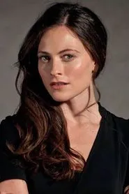 Lara Pulver